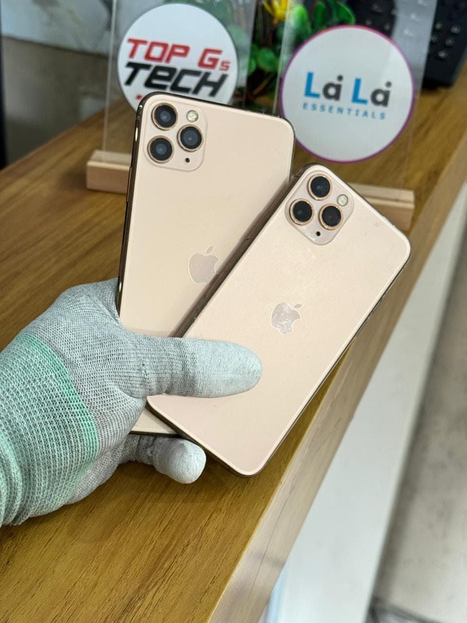 iPhone Back Glass Replacement - the same device after repair, damage fixed